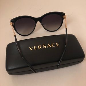 Versace Women Black Sunglasses, VE4292